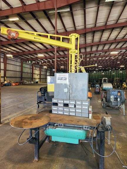 BADASS WELDING WORKSTATION SETUP – ROTARY TABLE, TOOL STORAGE, BUILT-IN AIR TANK + ½ TON JIB CRANE!