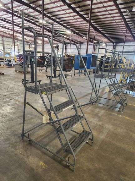 Heavy-Duty Warehouse Rolling Safety Ladder – 3-Step – 40" Top Step Height – 450 lb Capacity