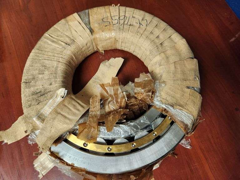 Scheerer RU-242 P/5 Cylindrical Roller Bearing – New Old Stock