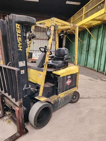 HYSTER 4,100 lb Electric Forklift – Model E50XM – 48 Volt – 240" Lift Height