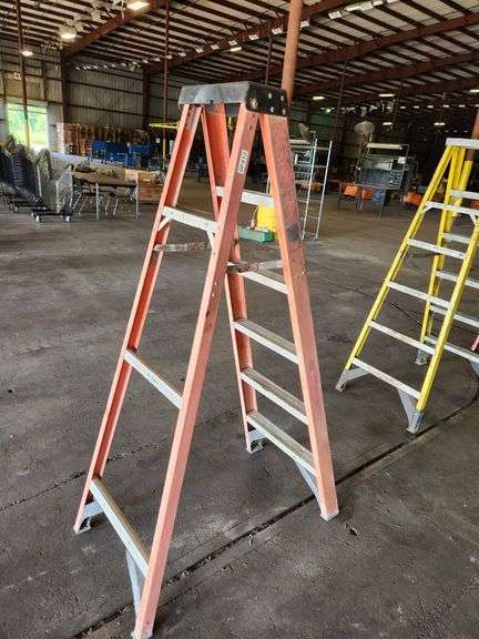 WERNER 6' Ladder