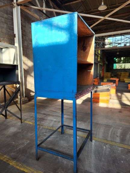 36” X 28” X 84” Portable Shop Cabin