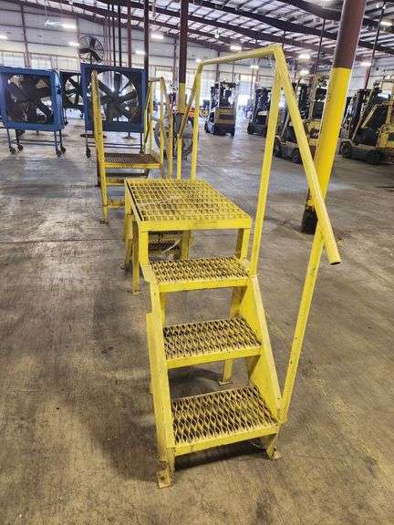 Heavy-Duty Industrial Step Platform Ladder