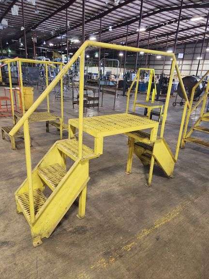 Heavy-Duty Industrial Step Platform Ladder