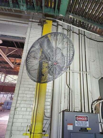 Bid x 5    30" Fans Buyer Responsible for Removal