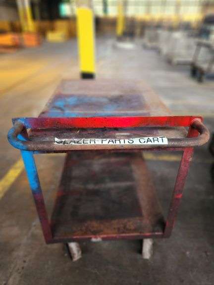38” X 24” X 36” Metal 2-Tier Rolling Carts