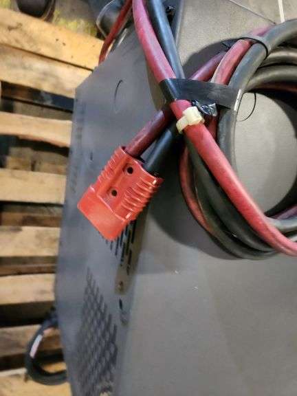 HAWKER PRO Electric Forklift Battery Charger – PH1R-12-680 – 24V DC / 129 Amps – 1 Phase