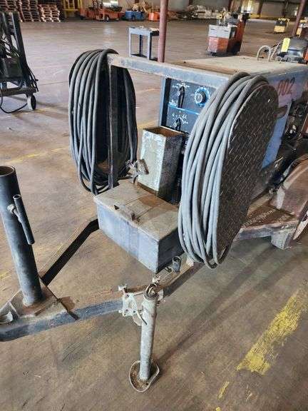 Miller Bobcat 225 Welder Generator ( 8000watt)  with Trailer