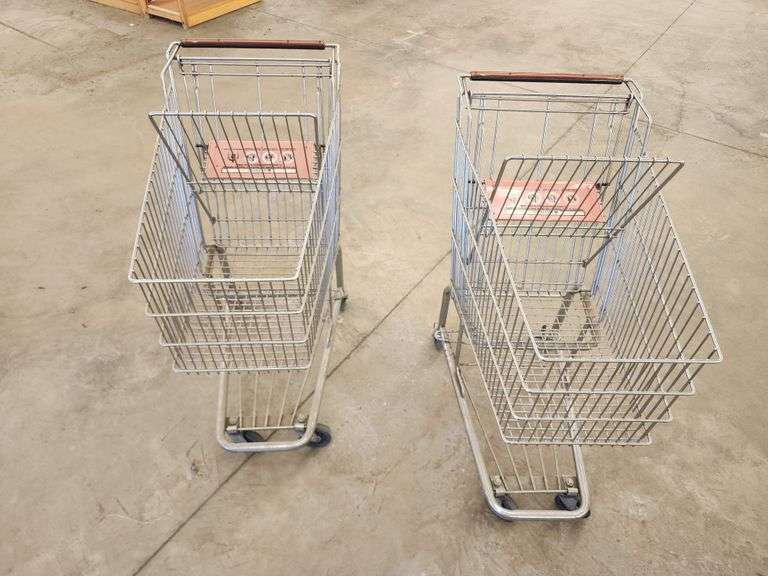 Bid x 2 Chrome Metal Shopping Carts From Libbey Shreveport Outlet Shopping Store