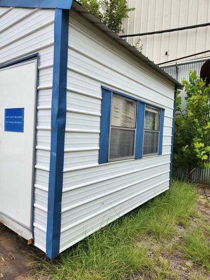 Portable Building w AC Unit and Contents