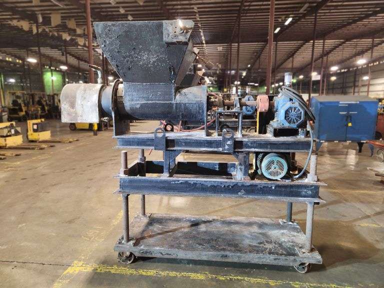 Industrial Auger Mixer with Hopper – Mobile Unit on Casters