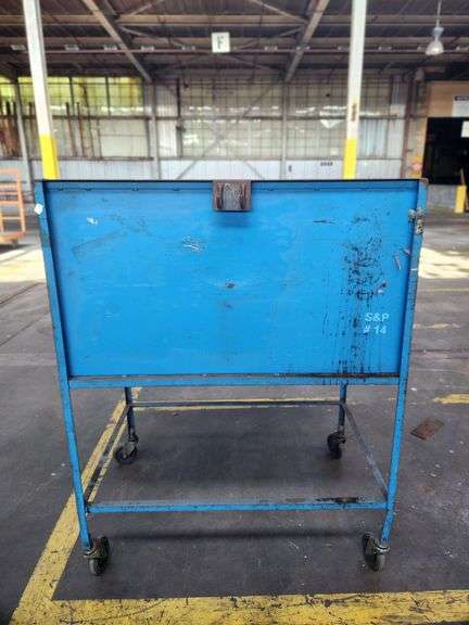 41” X 26” X 54” Heavy Duty Metal Workbench