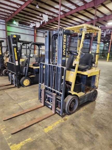 HYSTER 4,500 lb Electric Forklift – Model E45XM2-27 – 189" Lift Height – NO BATTERY