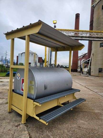 F921 Aboveground Fuel Storage Tank with Steel Containment Stand & Canopy