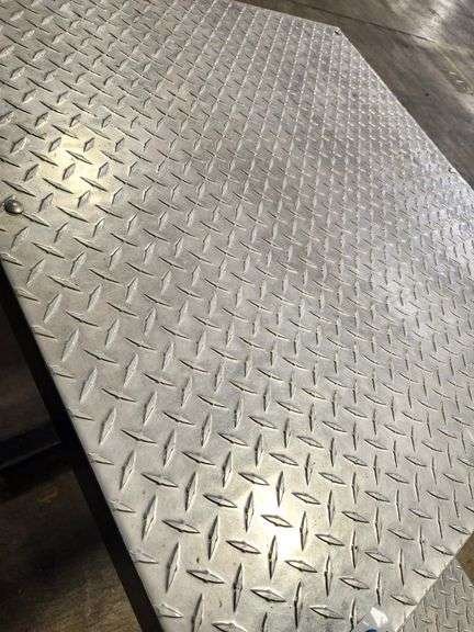 Aluminum Diamond Plate Picnic Table