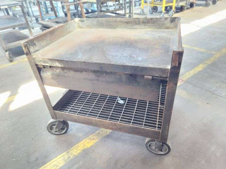 40” X 30” X 37” 2-Tier Rolling Cart
