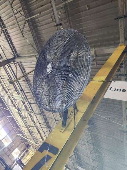 Bid x 5    30" Fans Buyer Responsible for Removal
