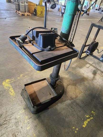 Vintage Powermatic Variable-Speed Floor Drill Press (480V)