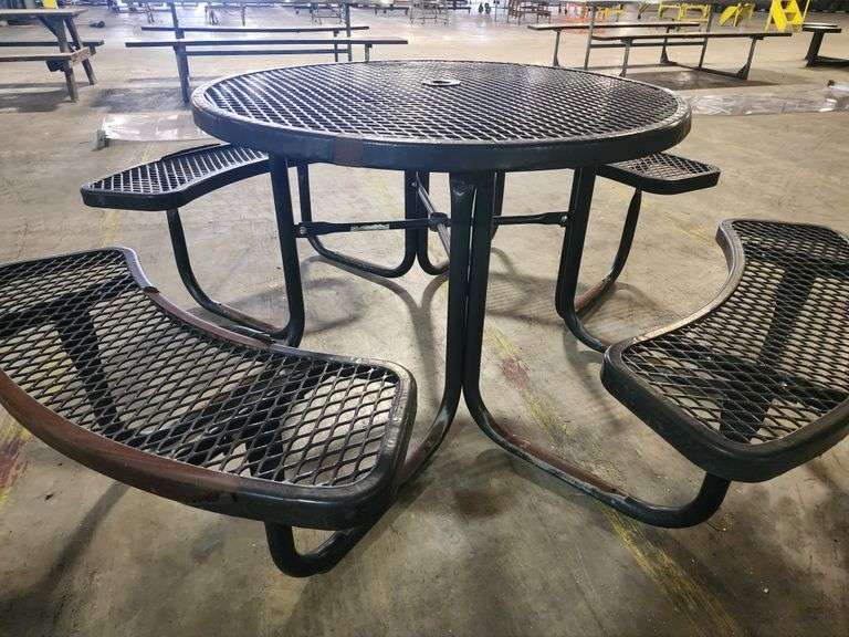Heavy-Duty Outdoor Picnic Table with Umbrella Hole, 46" Round Top