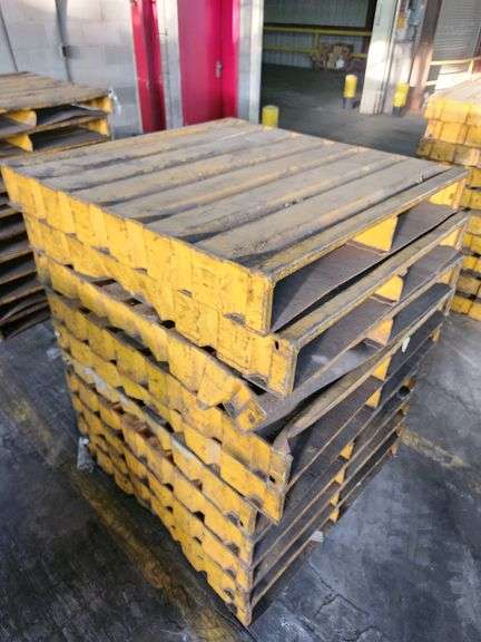Bid x 10 Steel Pallets 42" x 42"
