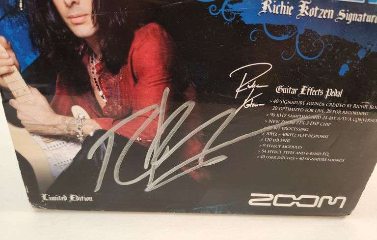 Richie Kotzen Signature Series ZOOM GTR Guitar Effects Pedal (Autographed Box)