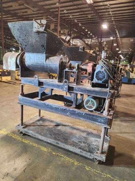 Industrial Auger Mixer with Hopper – Mobile Unit on Casters