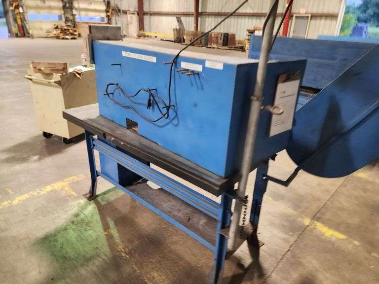 🔧 Heavy-Duty Workstation Table w/ Vise & Fan – 60" x 30"