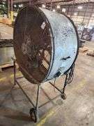 44" Industrial Floor Fan – Heavy-Duty Airflow