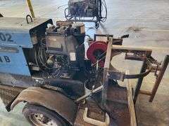 Miller Bobcat 225 Welder Generator ( 8000watt)  with Trailer