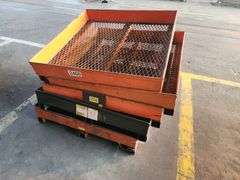 Bid x 5 Steel Pallet With Mesh Bottom 30"x 30"