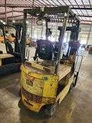 HYSTER 3,200 lb Electric Forklift – Model E40X2 – w/ Side Shift – NO BATTERY