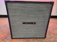 Richie Kotzen’s Tech 21 B410 Bass Cabinet – Tour-Used & Autographed