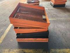 Bid x 5 Steel Pallet With Mesh Bottom 30"x 30"