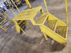 Heavy-Duty Industrial Step Platform Ladder