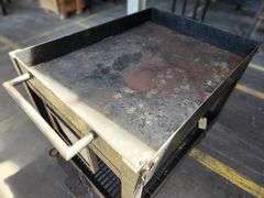 40” X 30” X 37” 2-Tier Rolling Cart