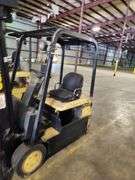 DAEWOO 2,450 lb 3-Wheel Electric Forklift – Model BC15T – 189" Lift Height – NO BATTERY