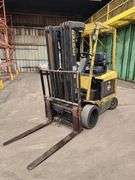 HYSTER 4,100 lb Electric Forklift – Model E50XM – 48 Volt – 240" Lift Height