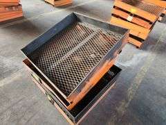 Bid x 5 Steel Pallet With Mesh Bottom 30"x 30"
