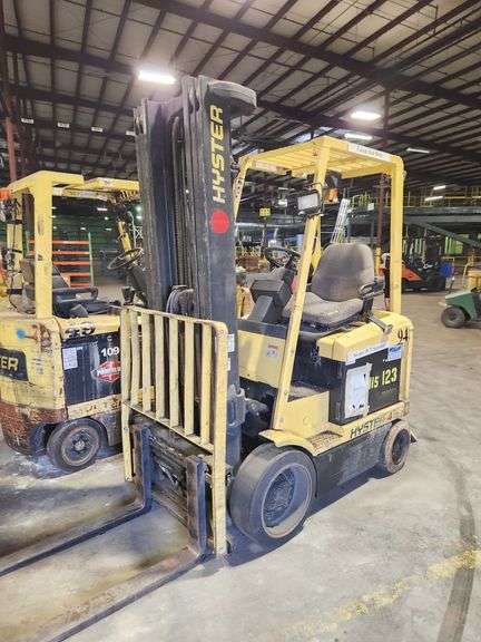 HYSTER 4,500 lb Electric Forklift – Model E45XM-27  – 36 Volt – NOT CHARGED