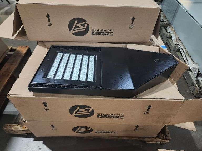 NEW ** END USER Painted Black ** LSI SLM Series Slice Medium Outdoor LED Area Light β Retail $858.35