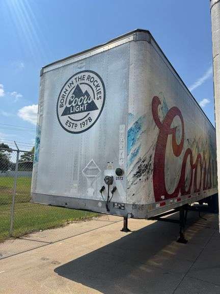 2003 Lufkin 42β Trailer w/ Maxon 6,600 lb Liftgate β Coors Light Edition βοΈ