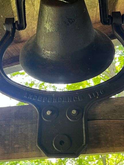 Cast metal Independence dinner bell