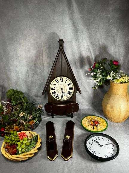 Cornwall, Sharp clocks, various decor