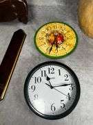 Cornwall, Sharp clocks, various decor