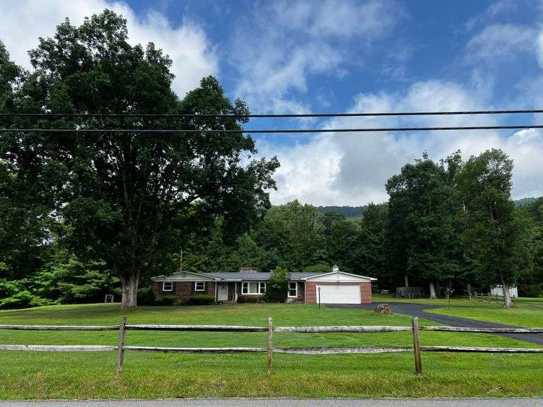 ONSITE Rupert, WV Brick Home Real Estate Auction