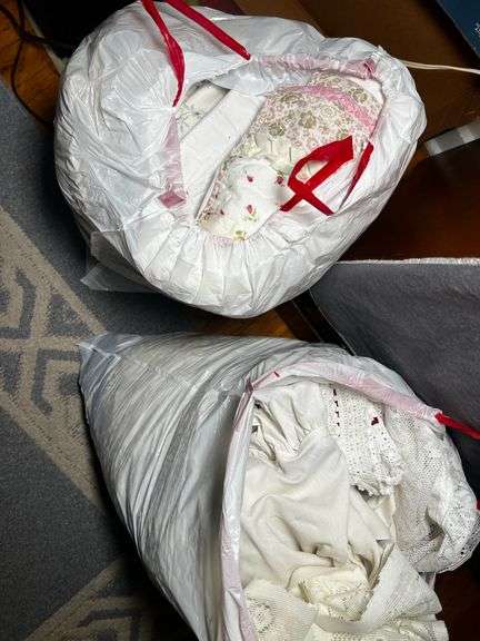 2 bags of linens