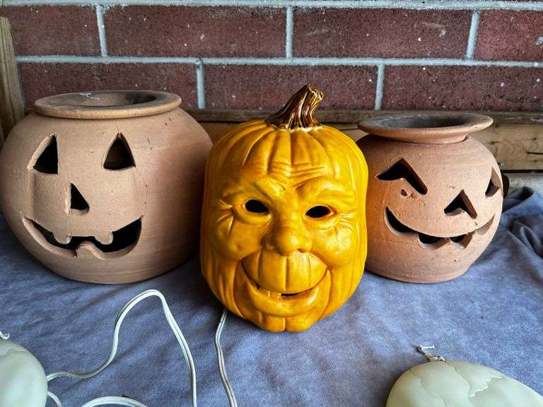 Halloween decor