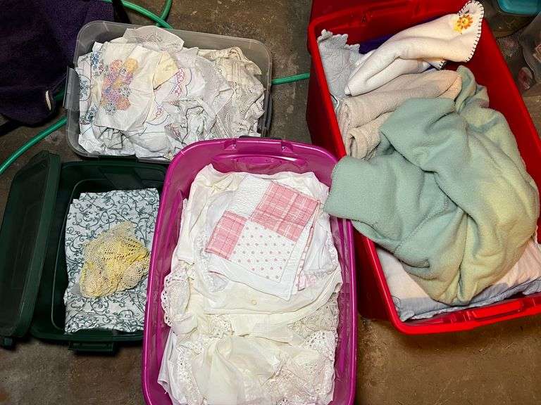 4 totes of linens