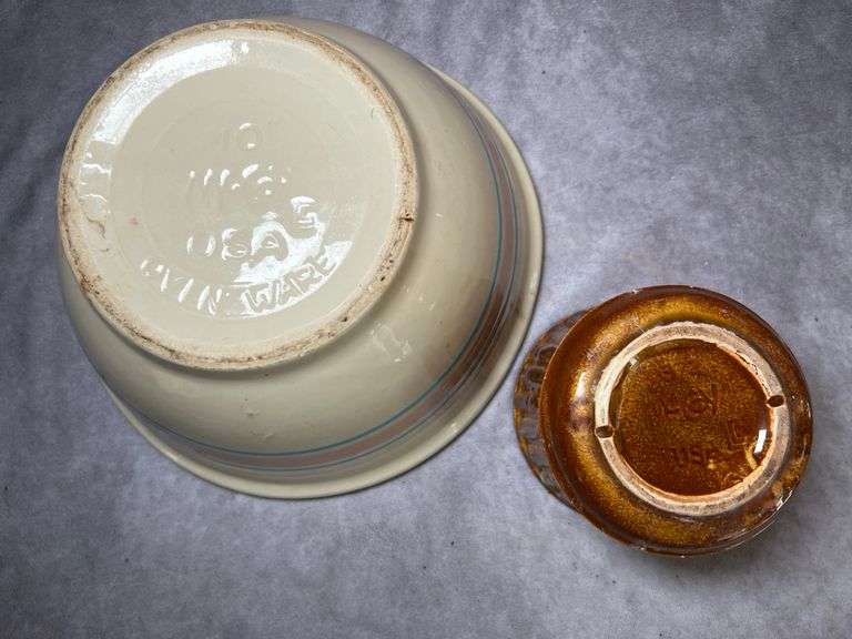 McCoy 10” mixing bowl and planter