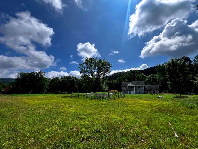 ONSITE Rupert, WV Real Estate - Acreage, Barn and Home